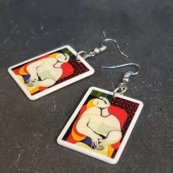 Handmade Woman Red Picasso Painting Lucite Acrylic Rectangle Pendant Earrings - Picture 1 of 7